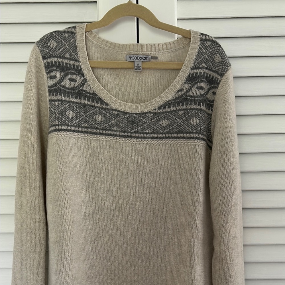 Road & Co. lambswool sweater tunic Cream and Gray Patterned Sweater